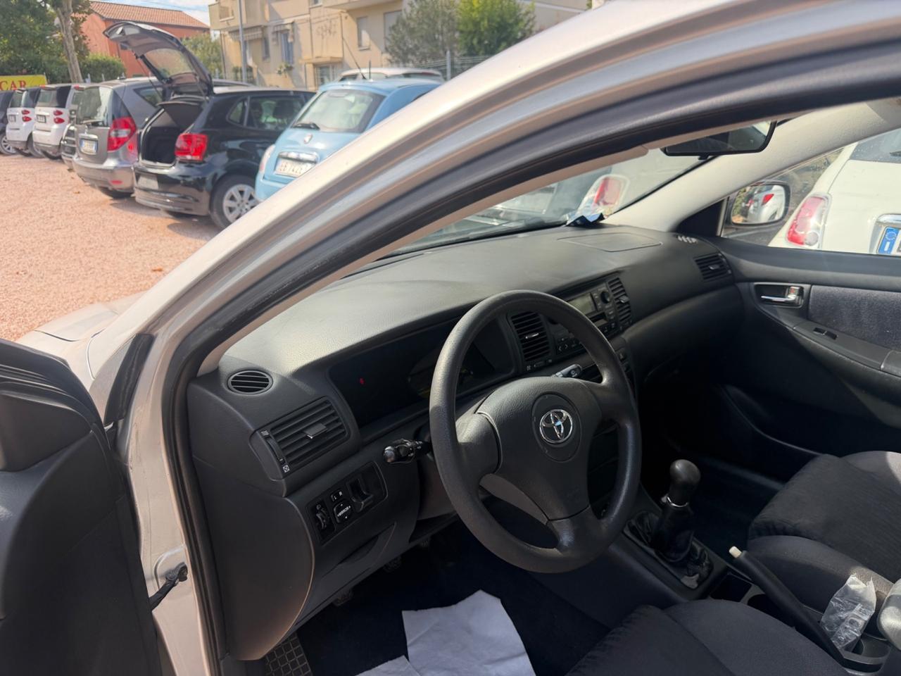 Toyota Corolla 1.4 16V 5 porte