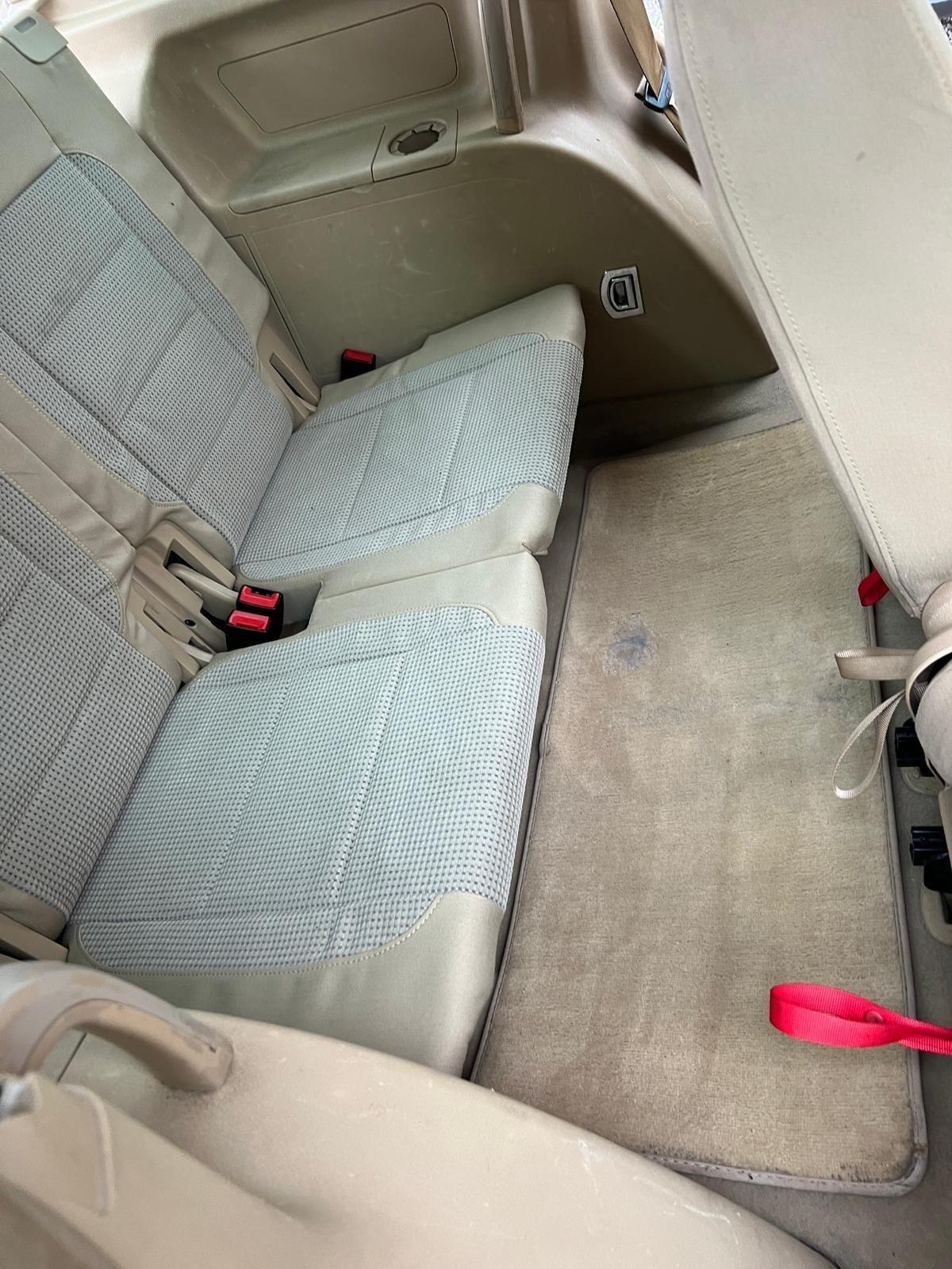 Volkswagen Touran 1.6 16V FSI Highline