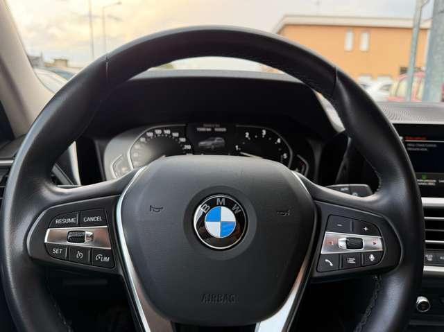 BMW 320 320d Touring mhev 48V xdrive