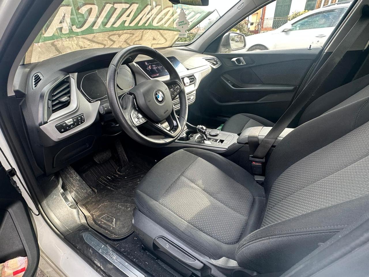 Bmw 120 120d xDrive 5p. Advantage