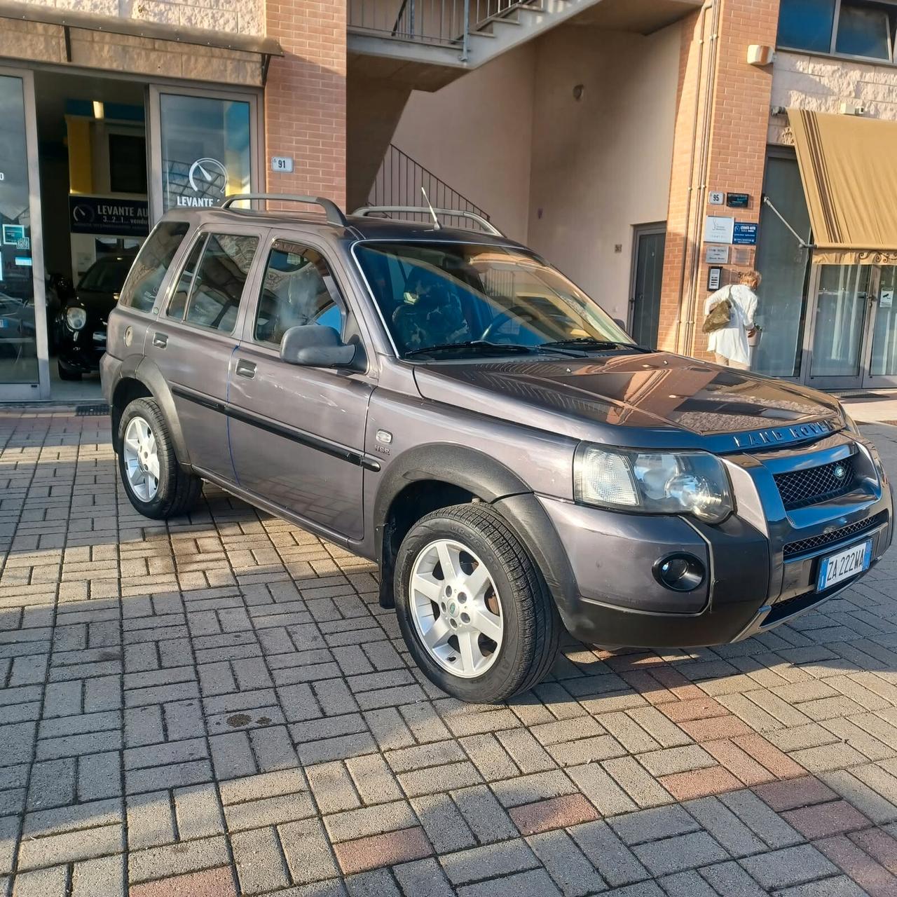 4X4 INDISTRUTTIBILE FREELANDER 2.0 TDI