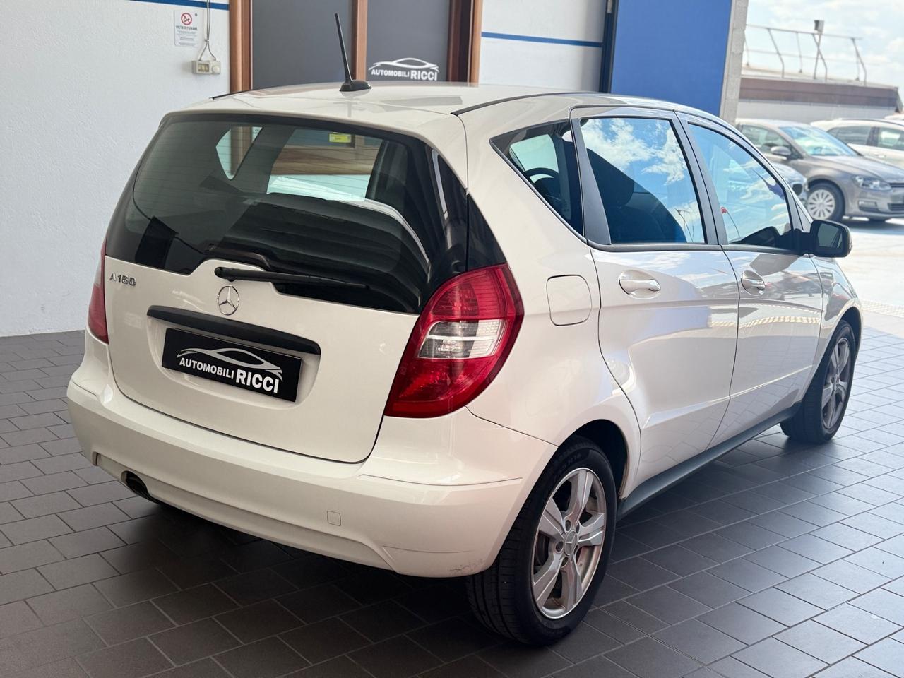 Mercedes-benz A 160 BlueEFFICIENCY 95cv