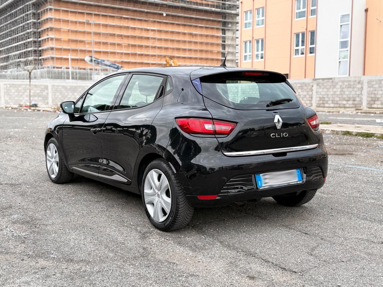 Renault Clio 1.2 75CV 5 porte - 2015 *NEOPATENTATI*GARANZIA*
