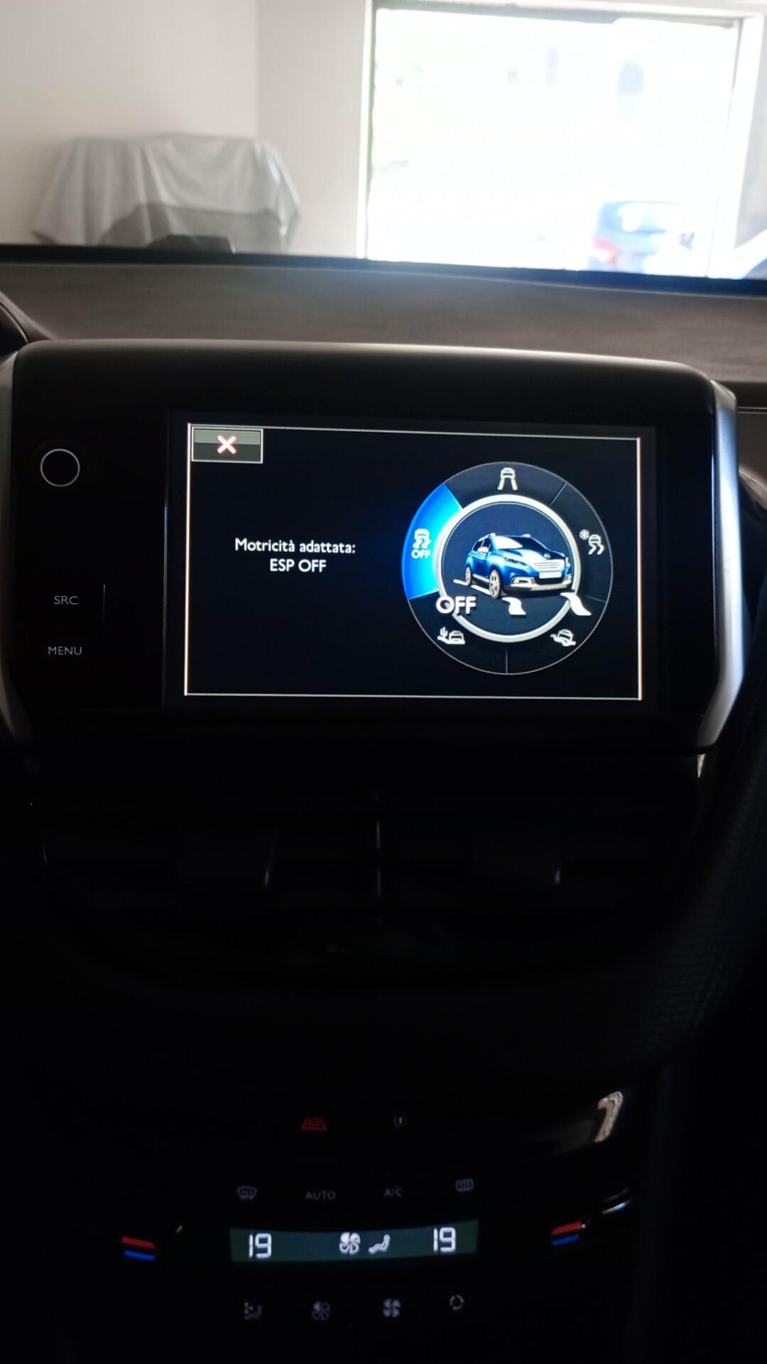 Peugeot 2008 1.6 e-HDI Allure