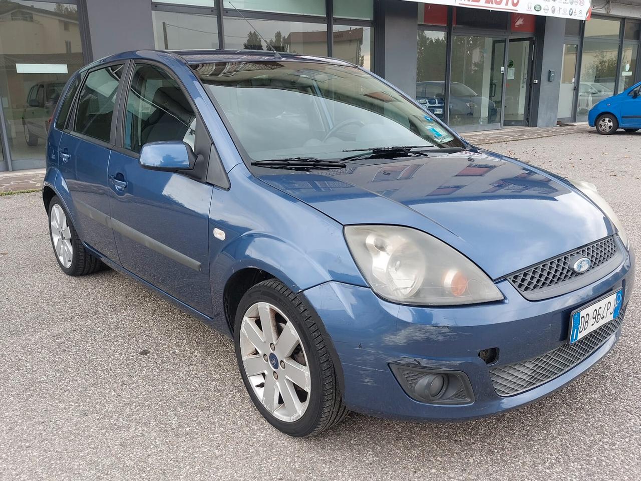 Ford Fiesta 1.4 TDCi 5p. Ghia