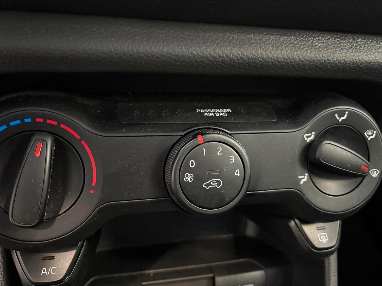 Kia Picanto URBAN 1.0 12V 5 p. TECHNO & DESIGN PACK