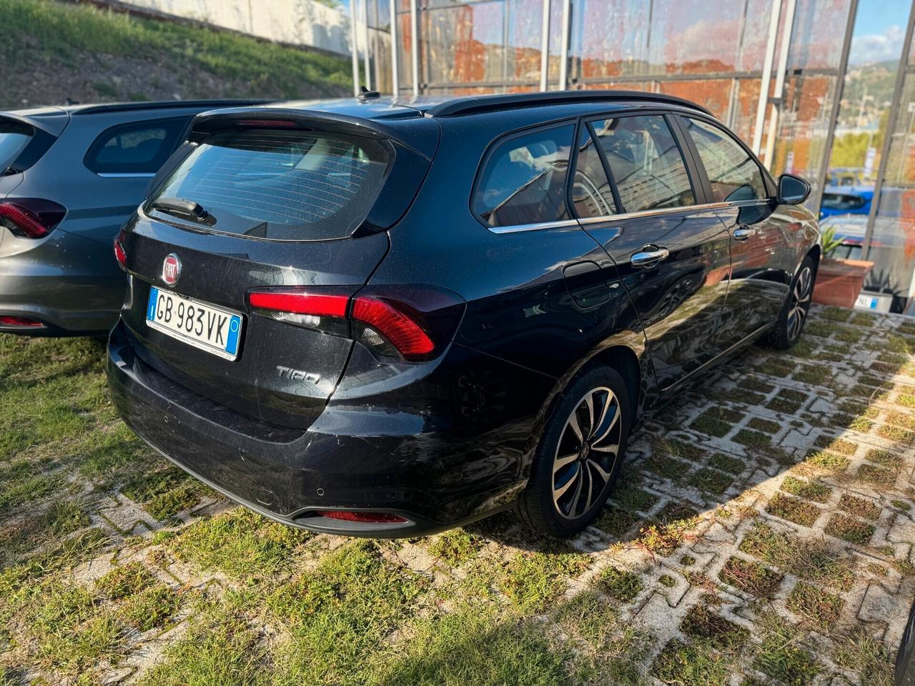 Fiat Tipo SW 1.6cc Mjt 120cv Lounge Vari Colori