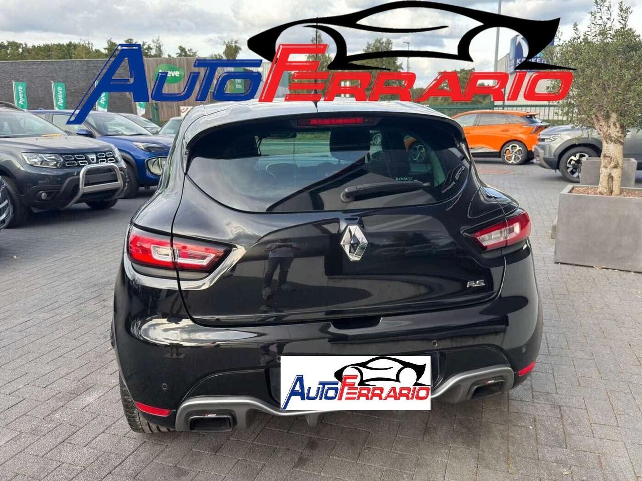 Renault Clio RS TROPHY AKAPRAPOVIC SENS PARK 18" VETRI SCURI SED. RISCALDATI PELLE/TESSUTO IN ARRIVO OPZIOANBILE