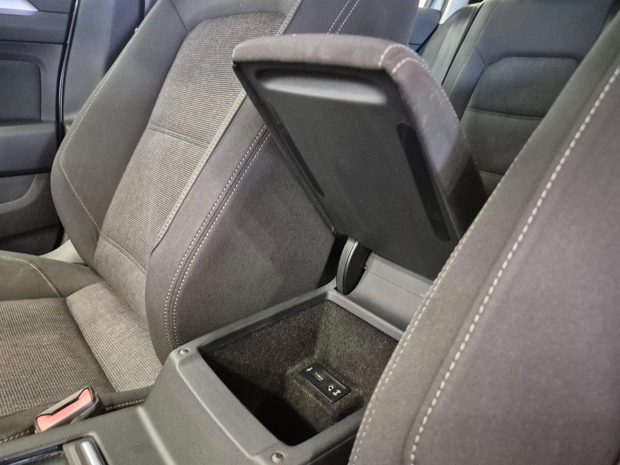 Volkswagen Passat Variant 1.6 tdi Business 120cv - NEOPATENTATI - ACC/Lim - Carplay - Sens. Park.