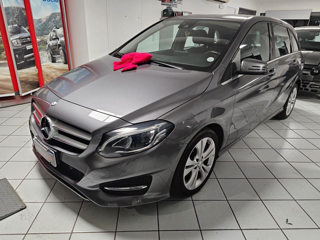 Mercedes-benz B 180 B 180 d Premium