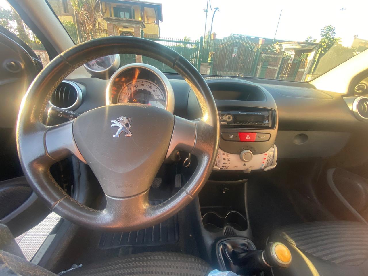 Peugeot 107 1.0 68CV 5p. Urban Move