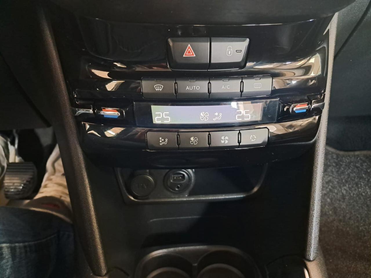 Peugeot 208 1.2 - 5 posti 60 Kw (Benzina/Gpl)