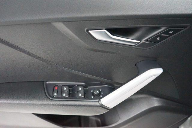 AUDI Q2 35 TDI S tronic Business Sport Uniprop.