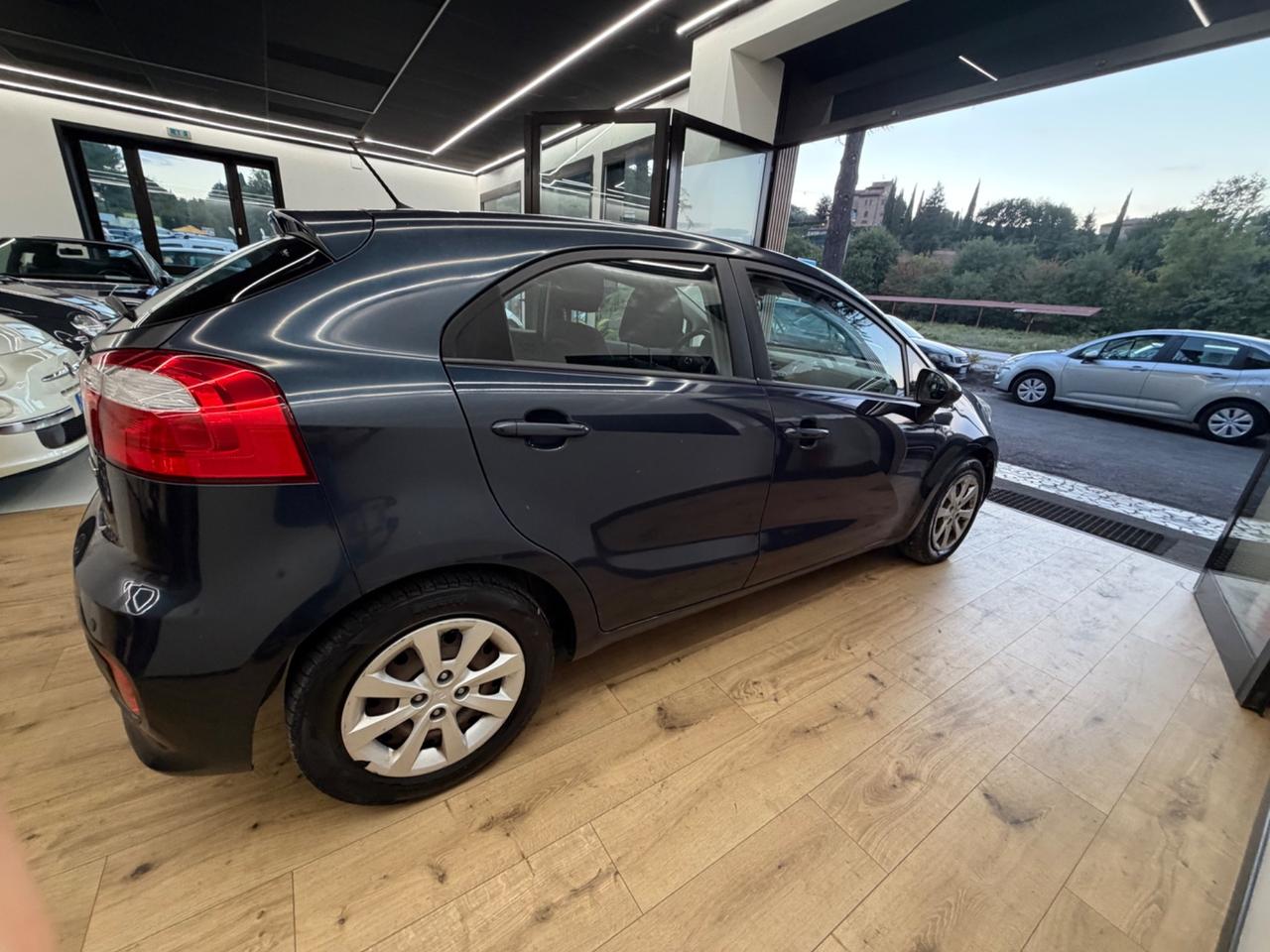 Kia Rio 1.1 CRDi 5p. Cool
