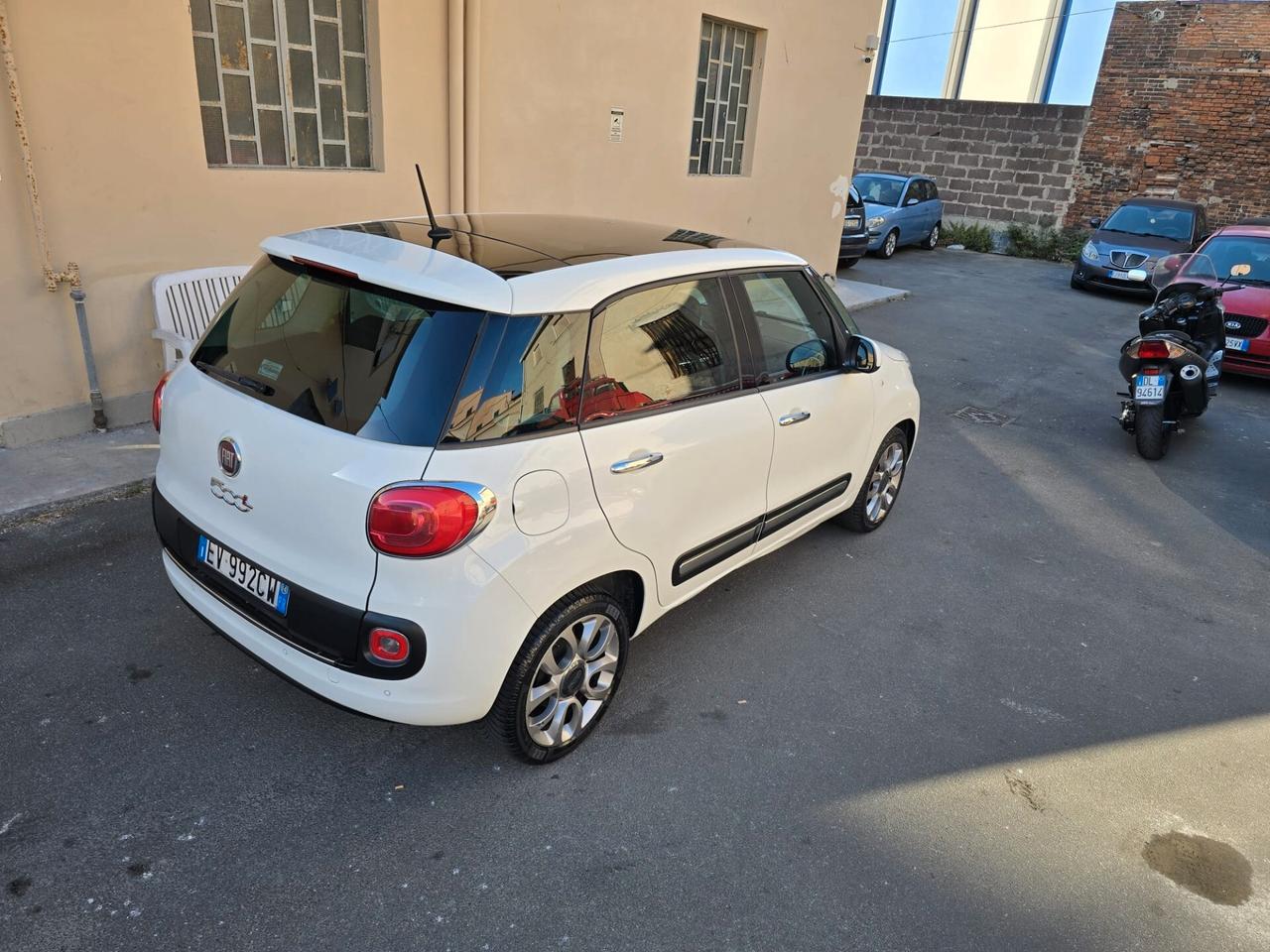 Fiat 500L 1.3 Multijet 85 CV Dualogic Lounge tetto panoramico cambio automatico