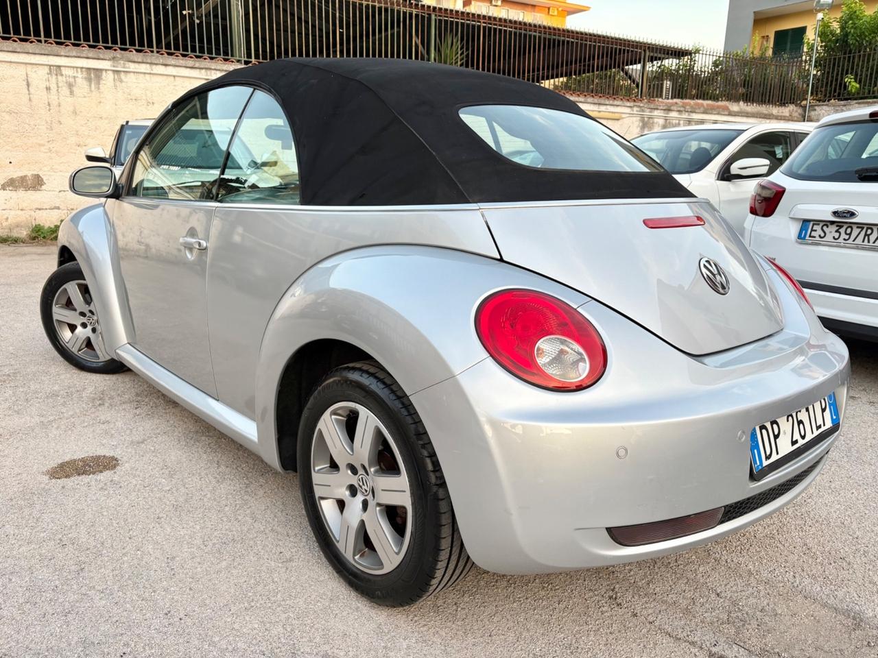 Volkswagen New Beetle 1.6 GPL cabrio