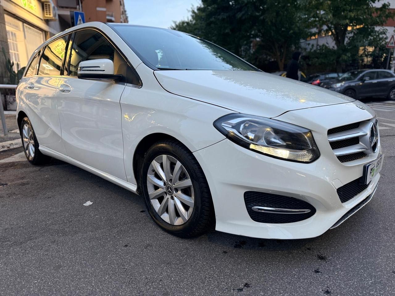 Mercedes-benz B 200 d Automatic Premium