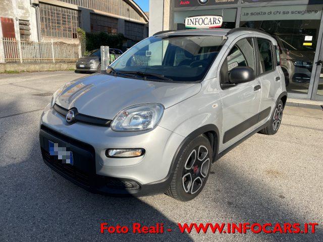 FIAT Panda 1.0 FireFly S&S Hybrid City Life NEOPATENTATI