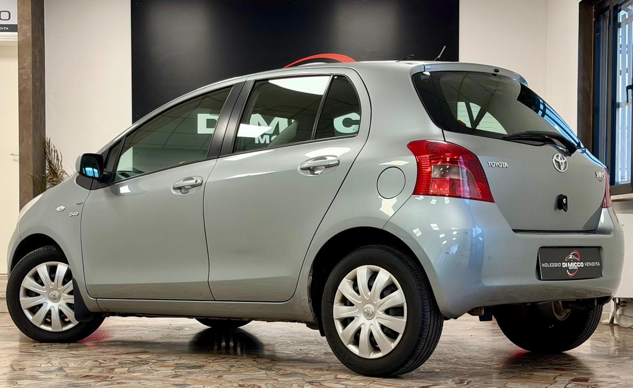 Toyota Yaris 1.4 D-4D 5 porte Navi