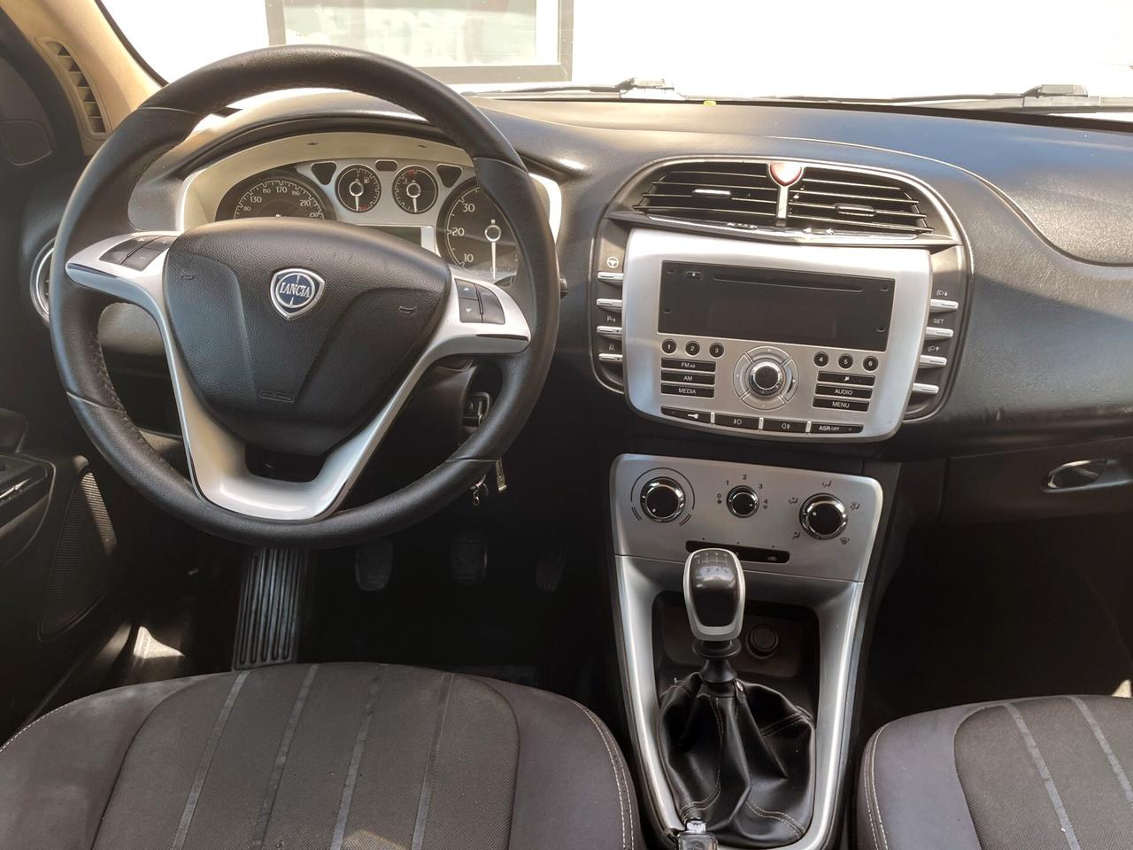 Lancia Delta 2.0 MJT DPF Executive