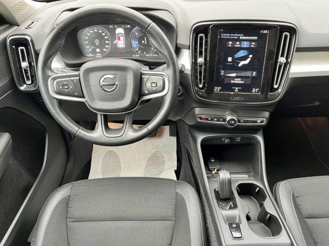 VOLVO XC40 D3 AWD Geartronic Momentum