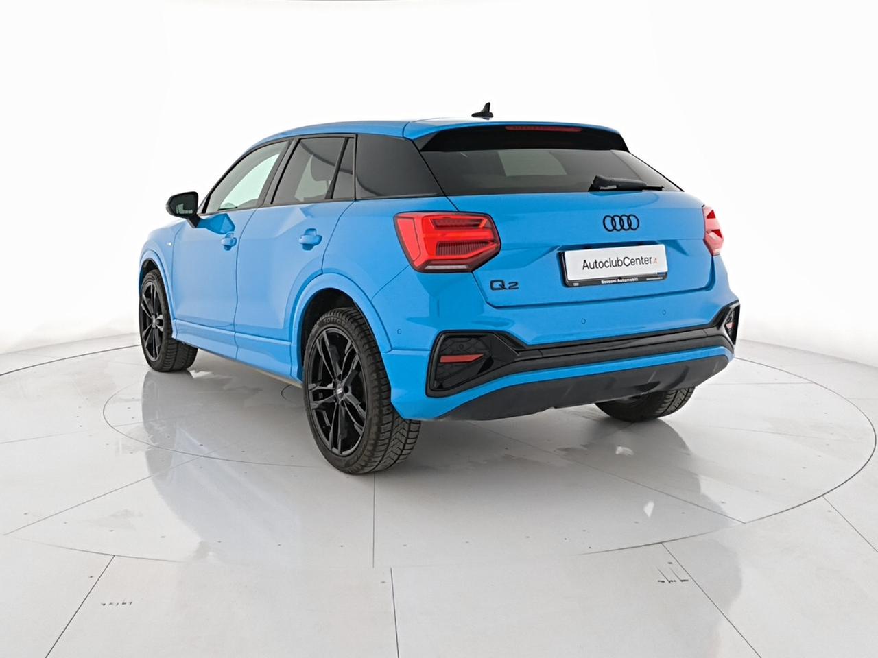 Audi Q2 35 1.5 tfsi Identity Black