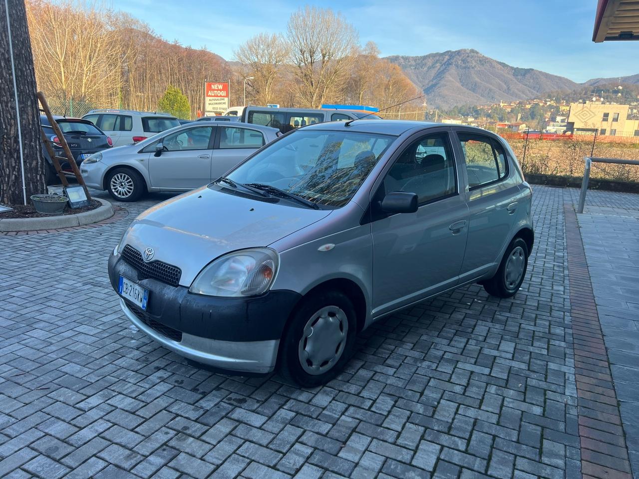Toyota Yaris 1.0 Benzina - NEOPATENTATI