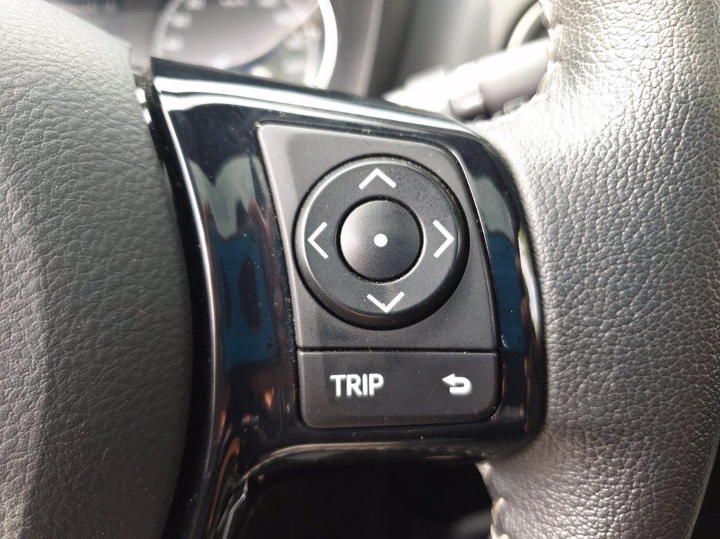 TOYOTA Yaris 5p 1.5h style my18 del 2018