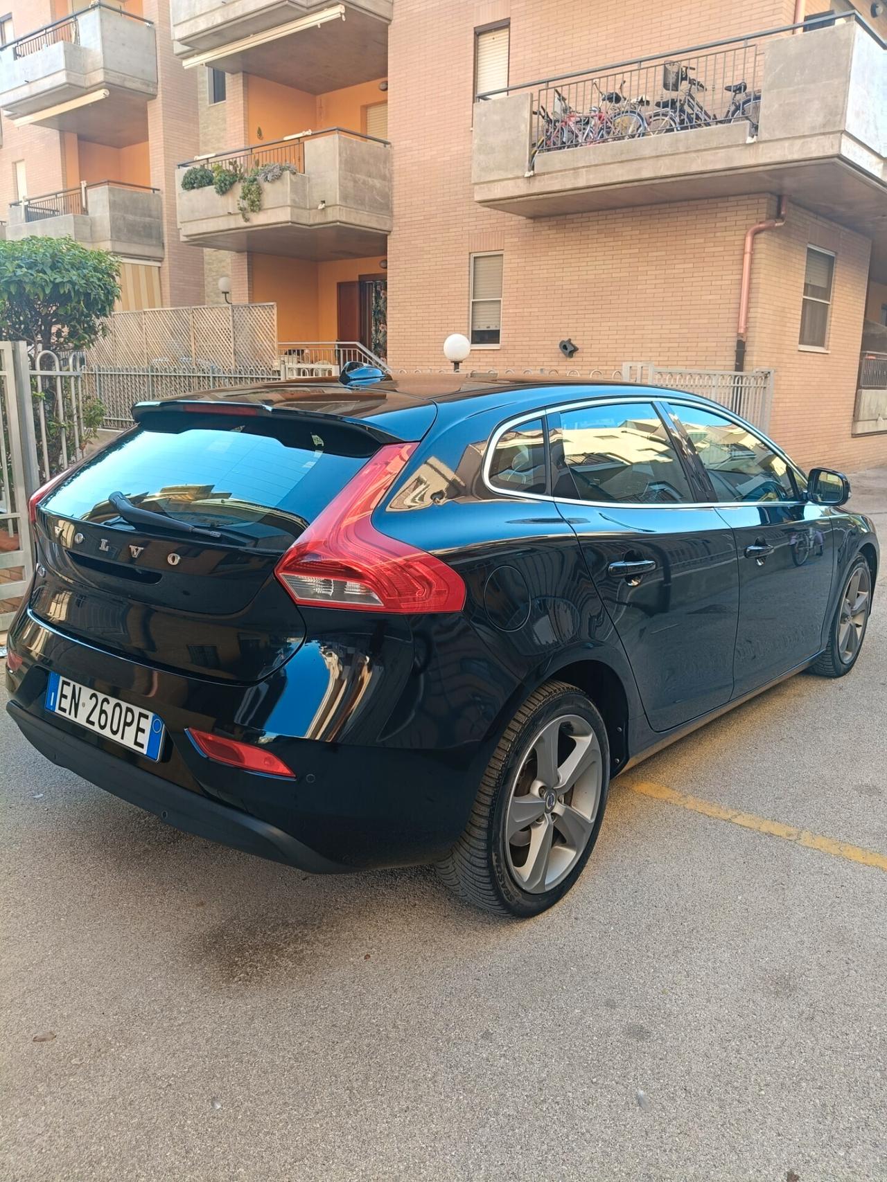 Volvo V40 D2 1.6 Momentum