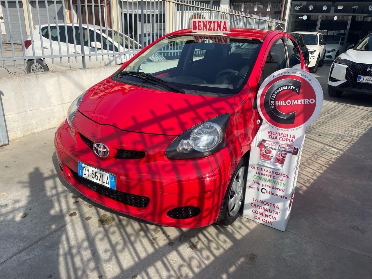 Toyota Aygo 1.0 12V VVT-i 5 porte Sol