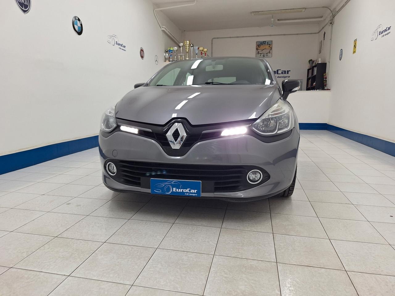 Renault Clio 1.5 dCi 75cv Costume National