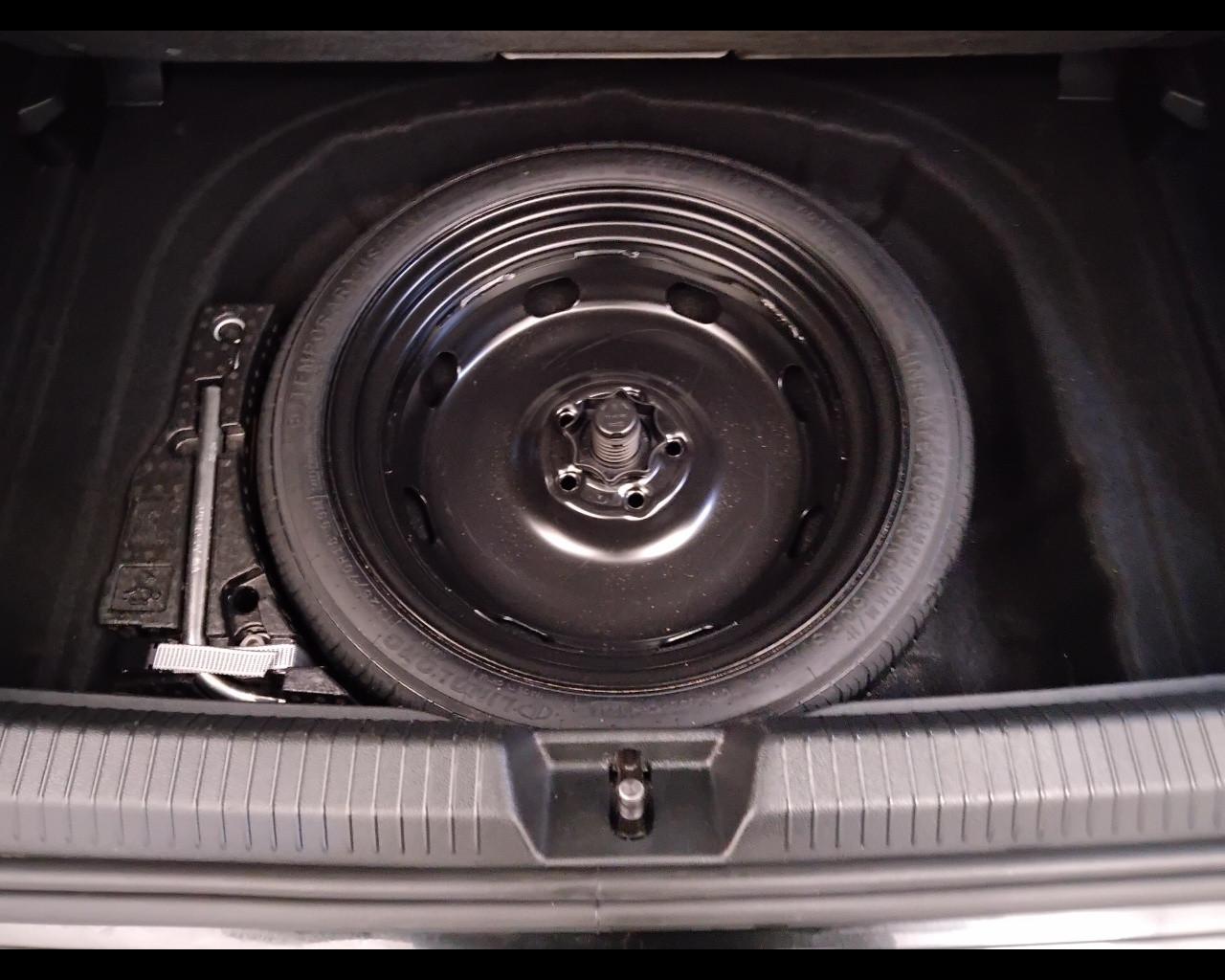 VOLKSWAGEN Golf VIII 2024 - Golf 2.0 tdi Life 115cv