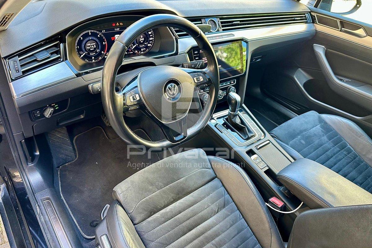 VOLKSWAGEN Passat Variant 2.0 TDI DSG Executive BlueMotion Tech.