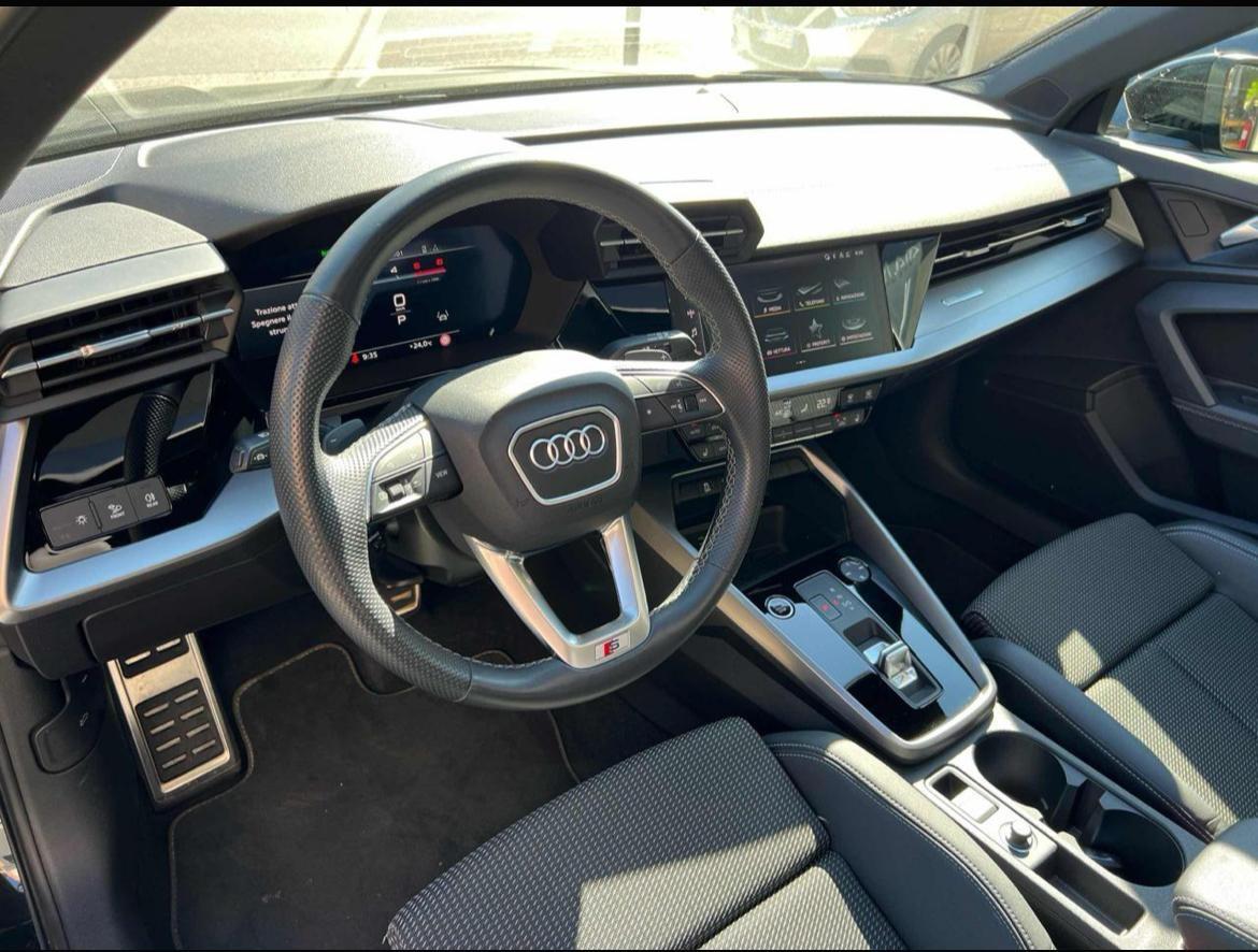 Audi A3 SPB 35 TDI S tronic Identity Black