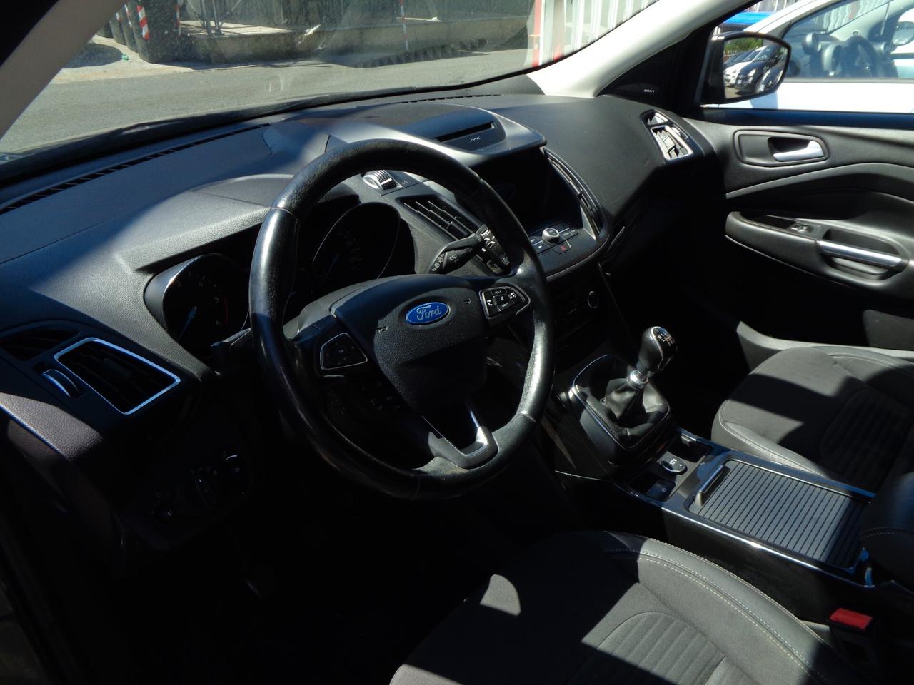 Ford Kuga 1.5 TDCI 120 CV S&S 2WD ST-Line