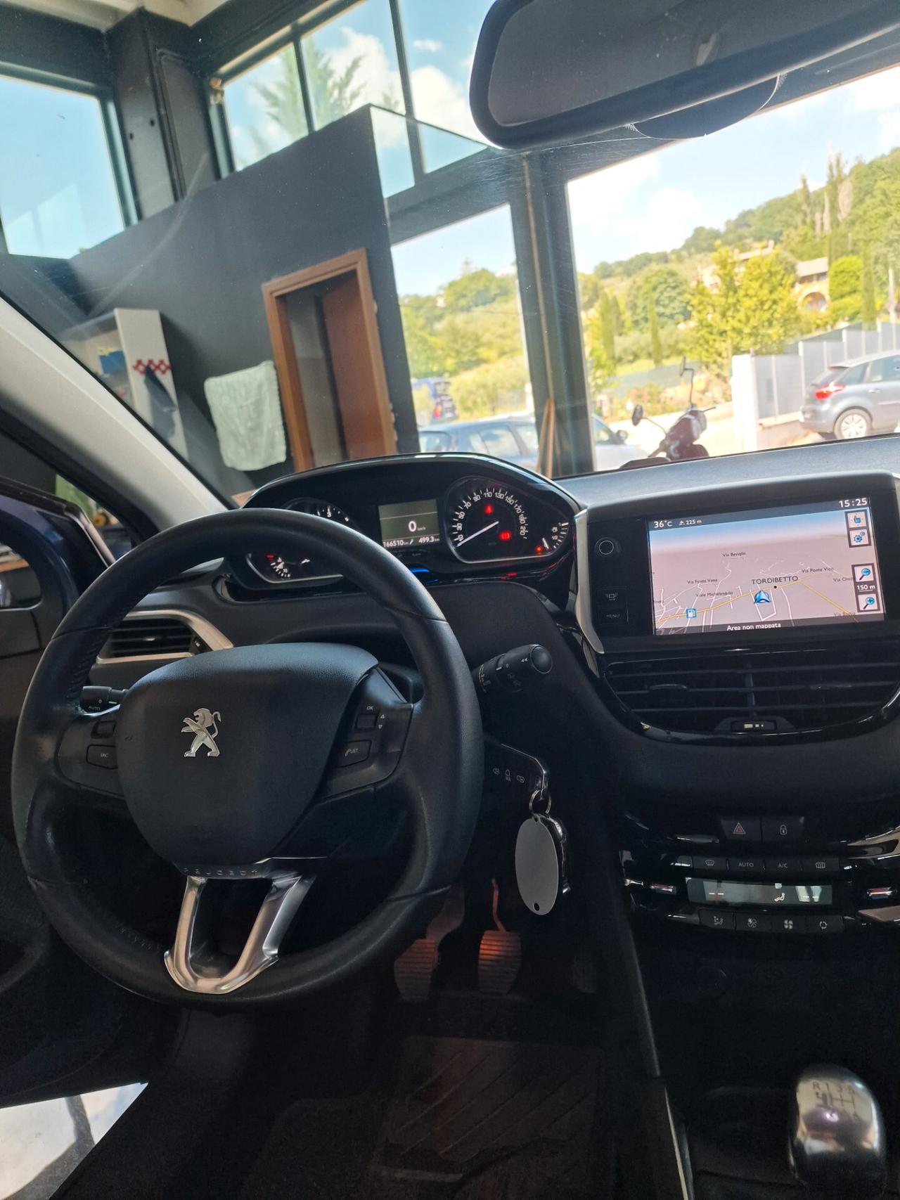 Peugeot 208 1.6 e-HDi 115 CV Stop&Start 5 porte Allure