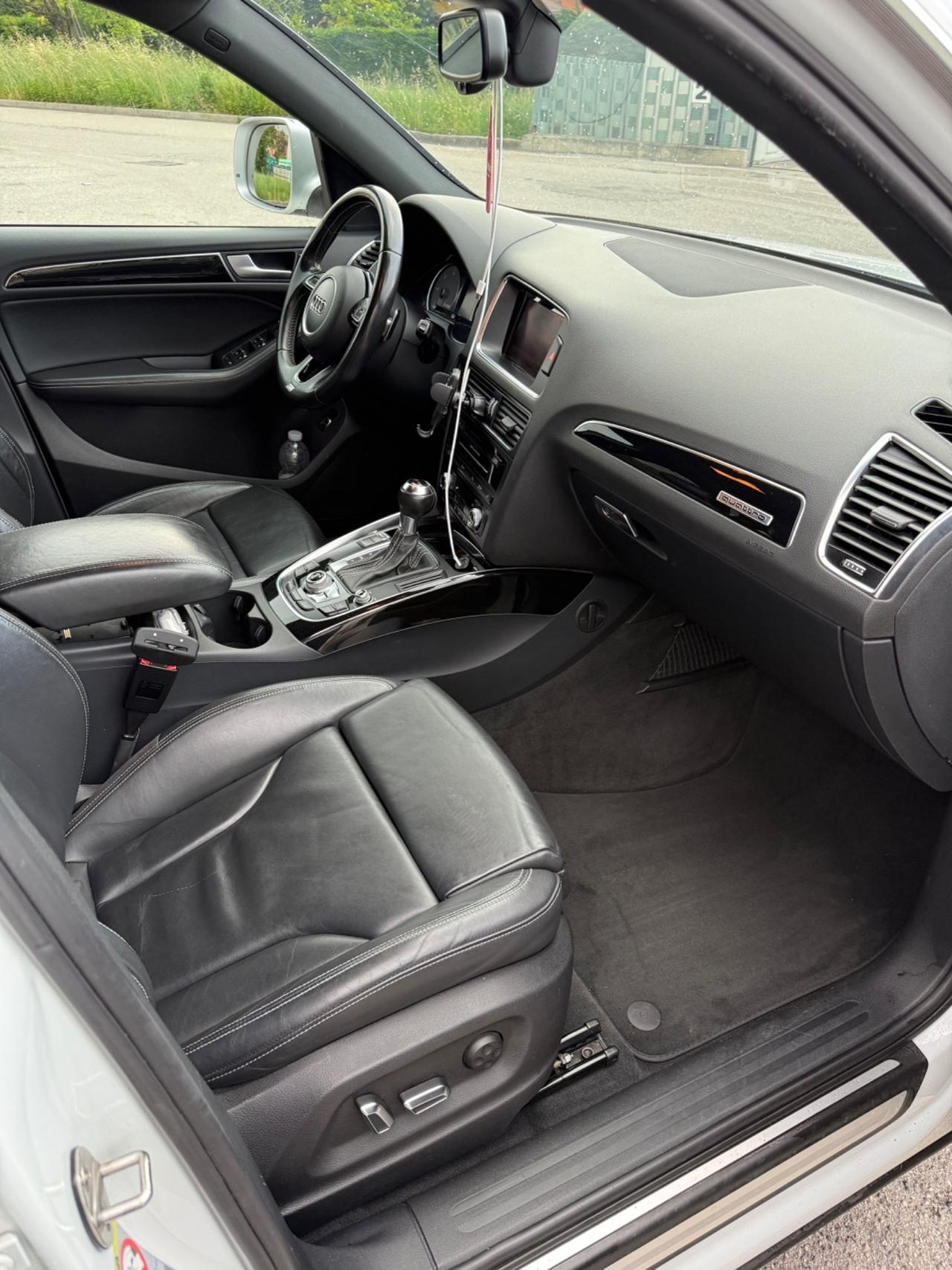 Audi Q5 SQ5 3.0 V6 TDI Biturbo quattro tiptronic