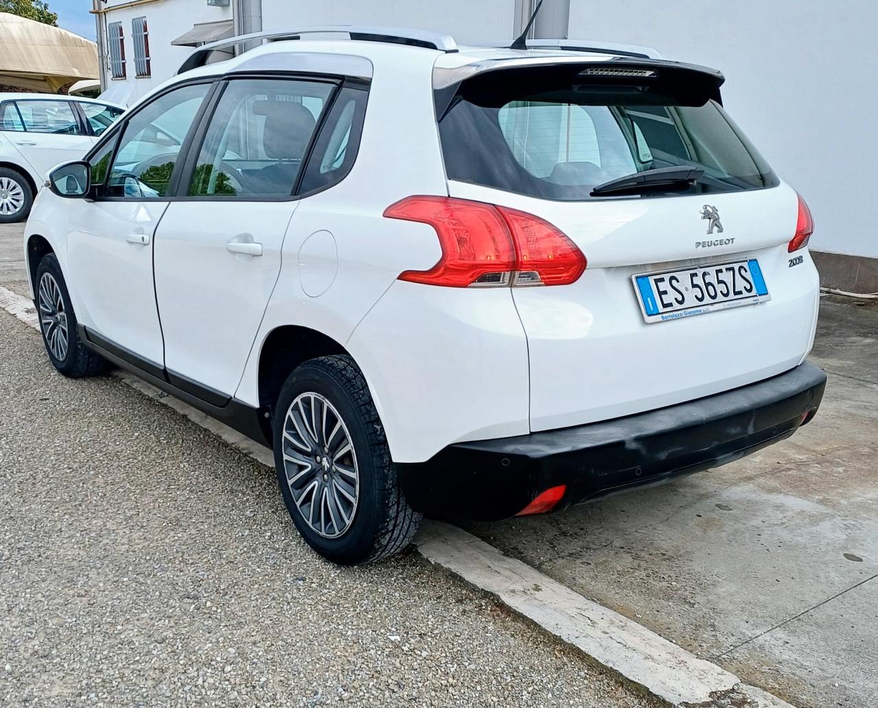 Peugeot 2008 1.2 VTi 82CV Access