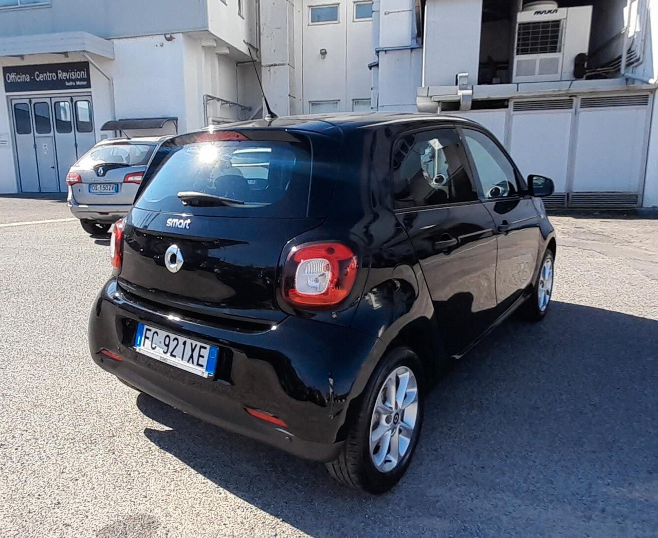 Smart ForFour 70 1.0 Youngster