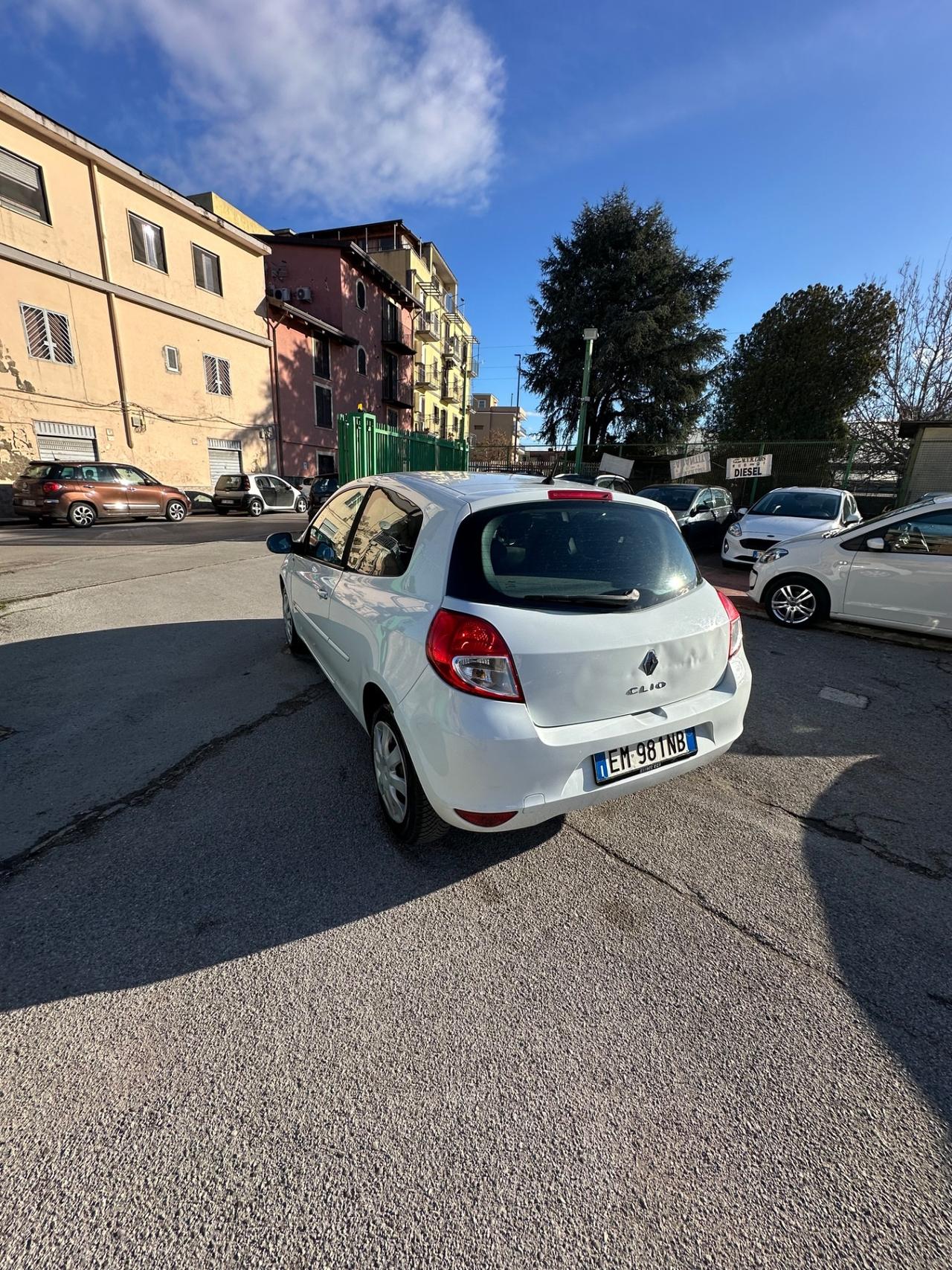 Renault Clio 1.2 16V 3 porte GPL Yahoo!