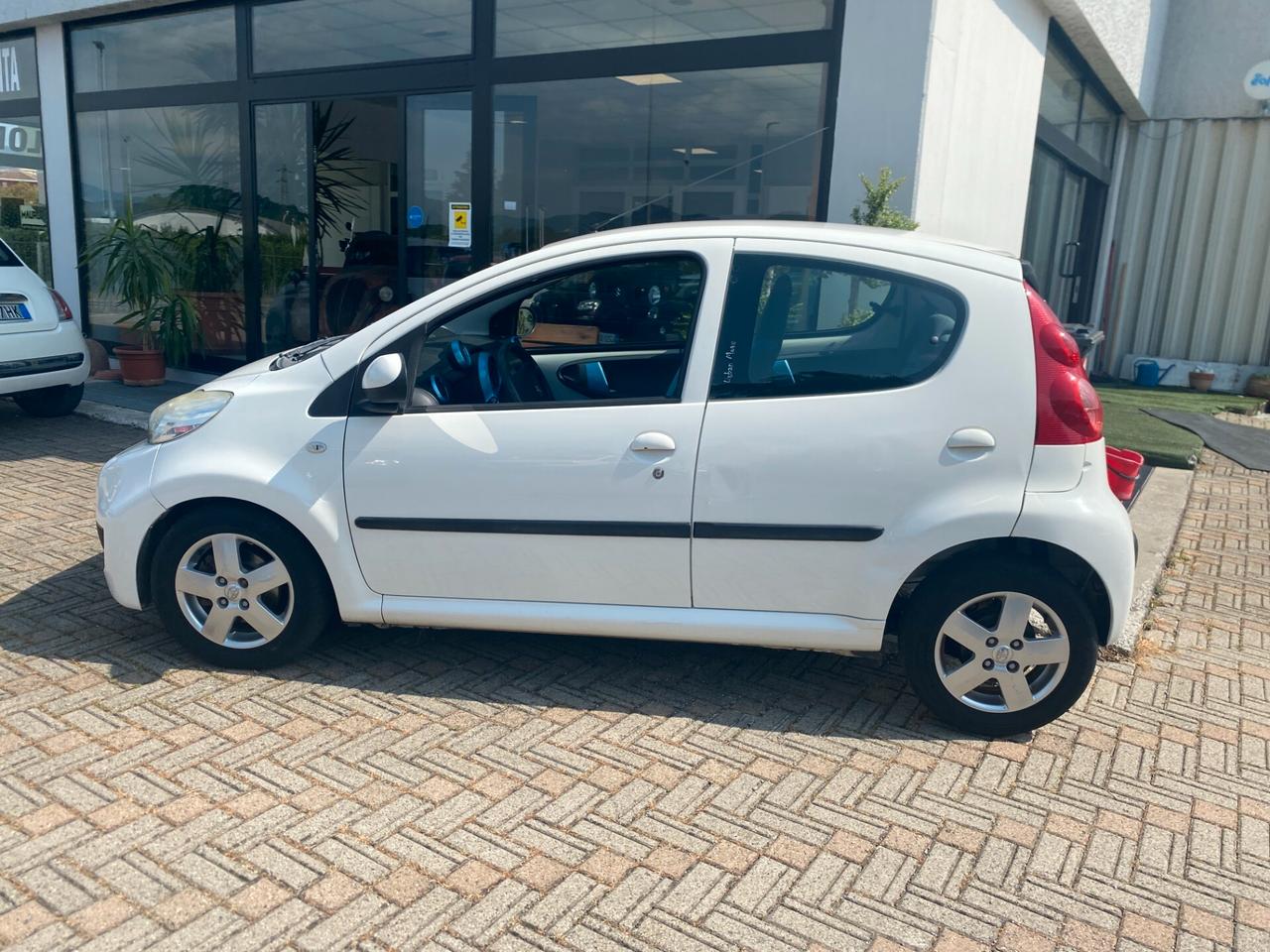 Peugeot 107 1.0 68CV 5p. Urban Move