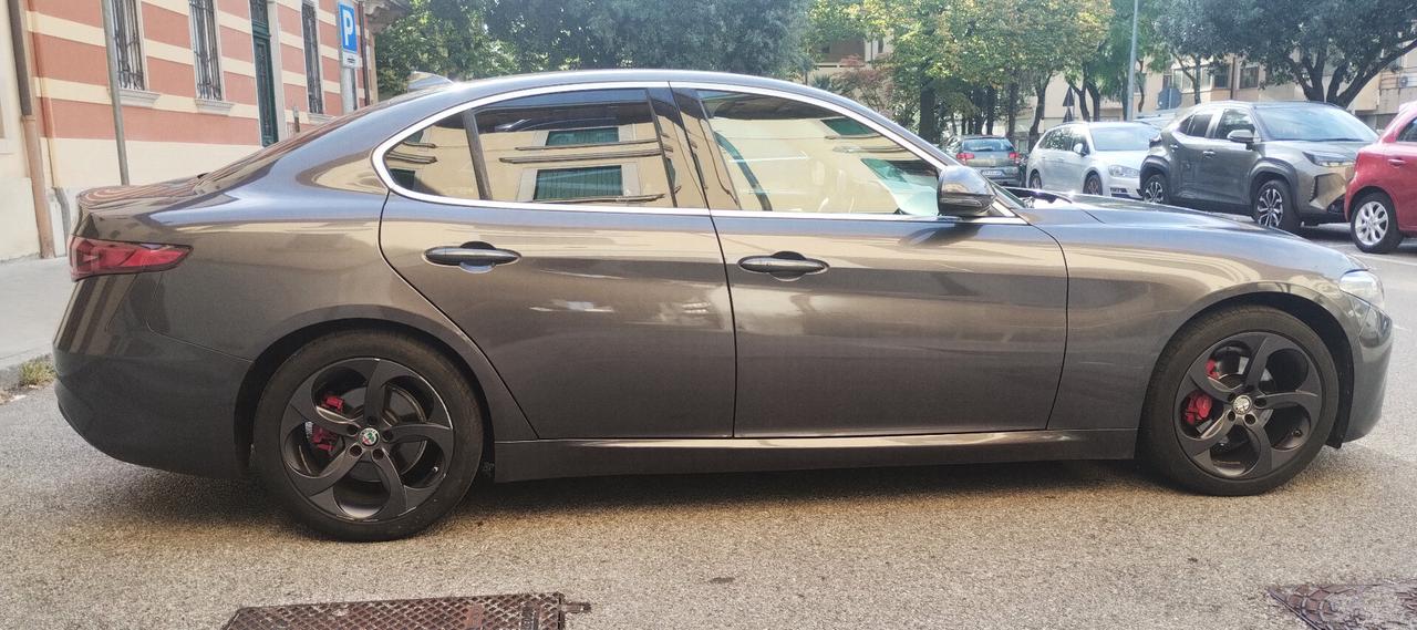 Alfa Romeo Giulia 2.2 Turbodiesel 160 CV AT8 Executive