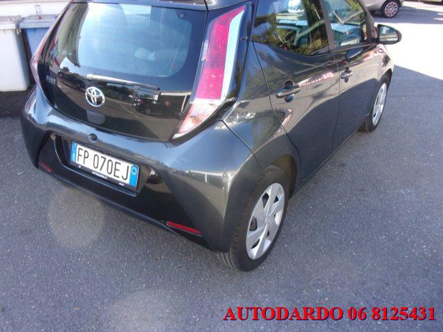 TOYOTA Aygo X-business 1.0 VVT-i 69 CV 5 porte