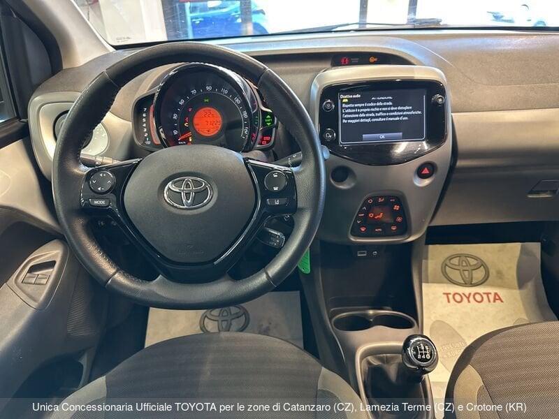 Toyota Aygo Aygo Connect 1.0 VVT-i 72 CV 5 porte x-play