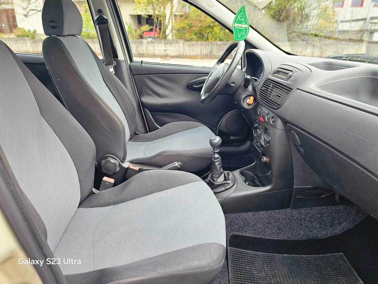 Fiat Punto 1.2 BENZINA UNICO PROPRIETARIO OK PER NEOPATENTATI