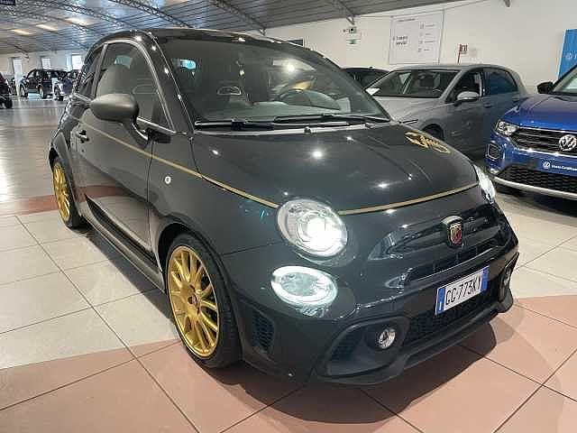 Abarth 595 1.4 Turbo T-Jet 165 CV Scorpioneoro