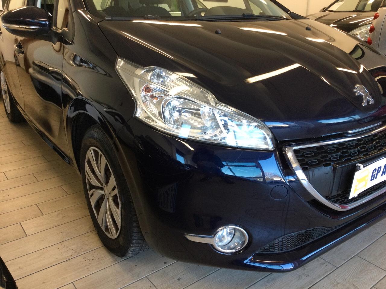 Peugeot 208 1.2 VTi 82 CV 5 porte Allure