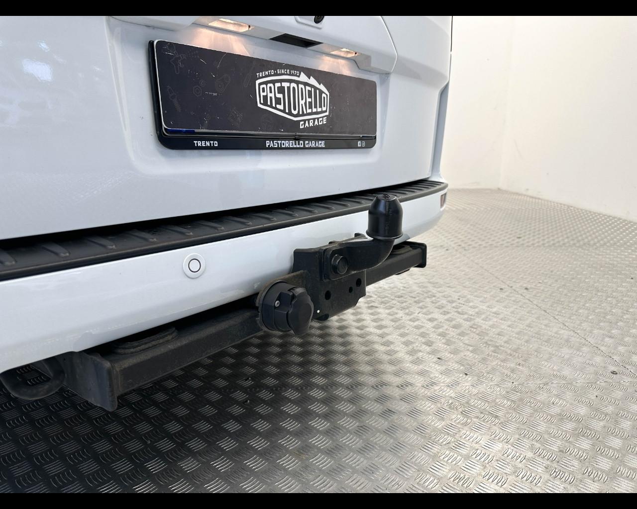 FORD Tourneo Custom 1ª s - Tourneo Custom 320 2.0 EcoBlue 130CV MHEV PC Titanium