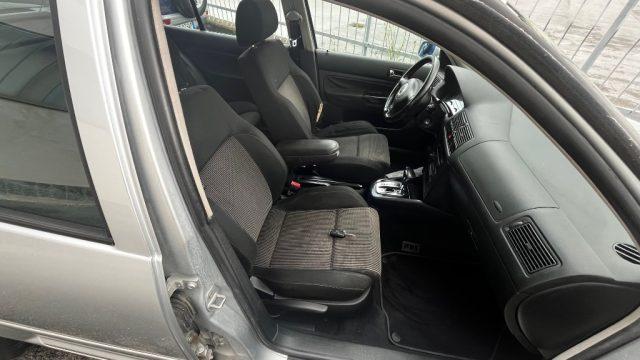 VOLKSWAGEN Golf 1.9 TDI/115 CV cat 5p. AUTOMATICA SI NEOPATENT.