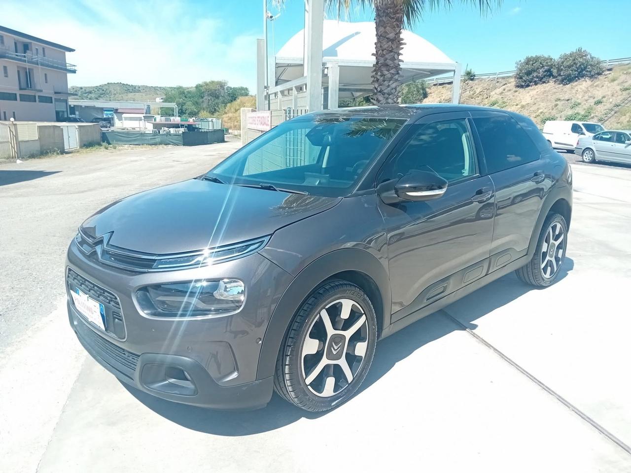 Citroen C4 Cactus BlueHDi 100 S&S Shine